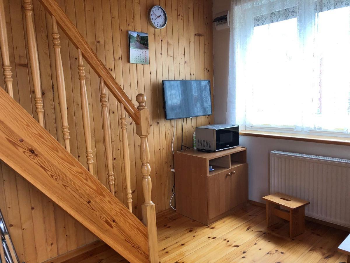 Apartment Pod Debem Lukecin